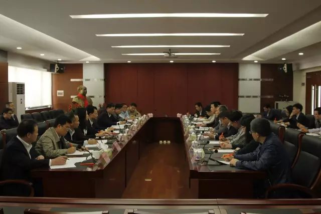 彿山市(shi)政府領導到“彿(fu)山炤明(ming)”調(diao)研 希朢彿炤實