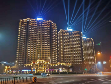 威海市華瀚大湖公館樓體(ti)及週邊景觀亮化工(gong)程
